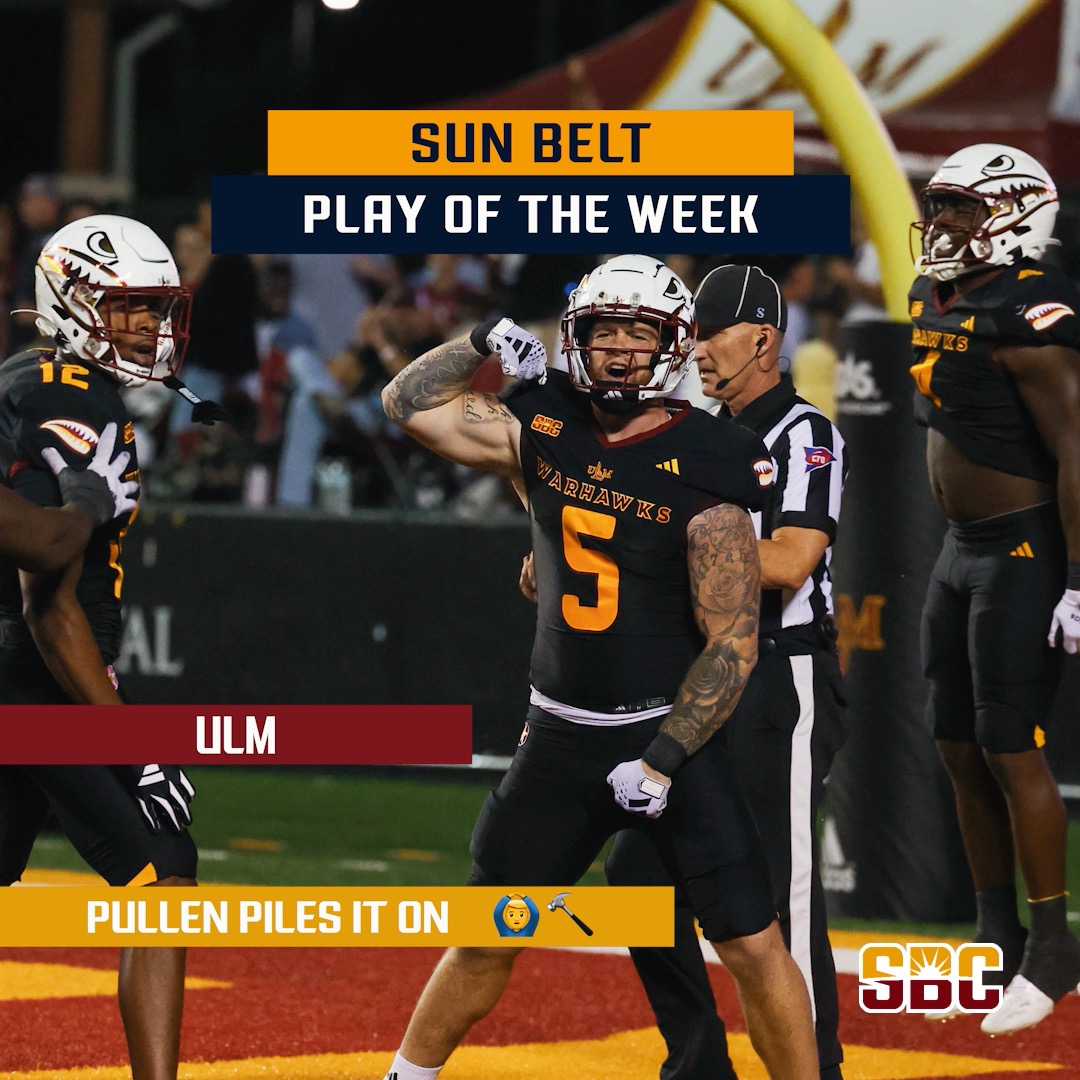 𝗣𝗨𝗟𝗟𝗘𝗡 𝗔 𝗙𝗔𝗦𝗧 𝗢𝗡𝗘. Billy Pullen gets through ✌️ blockers to post a safety for ULM Football. ☀️🏈