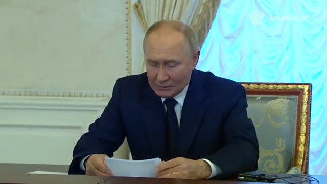 🇷🇺🇨🇳 President Vladimir Putin to Foreign Minister of China Wang Yi: 💬 Many countries that share our views on the world order are eager to join and collaborate with #BRICS We will work diligently to prepare the necessary decisions based on consensus 👉