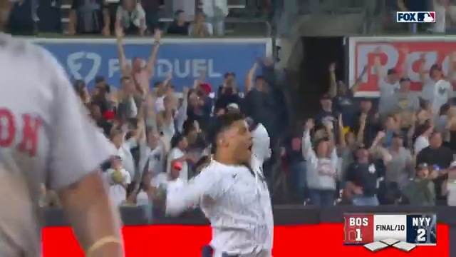 Juan Soto's first New York Yankees #walkoff! 😎