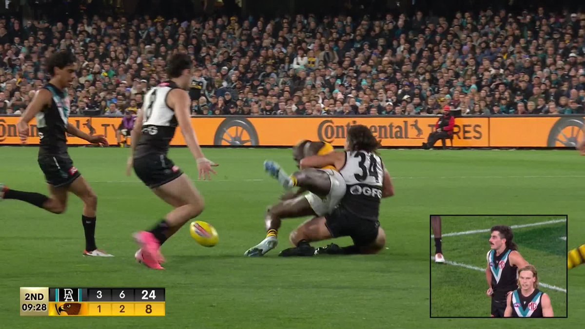 Mabior Chol and Dylan Moore received free kicks following these incidents in the second quarter. #AFLFinals #AFLPowerHawks