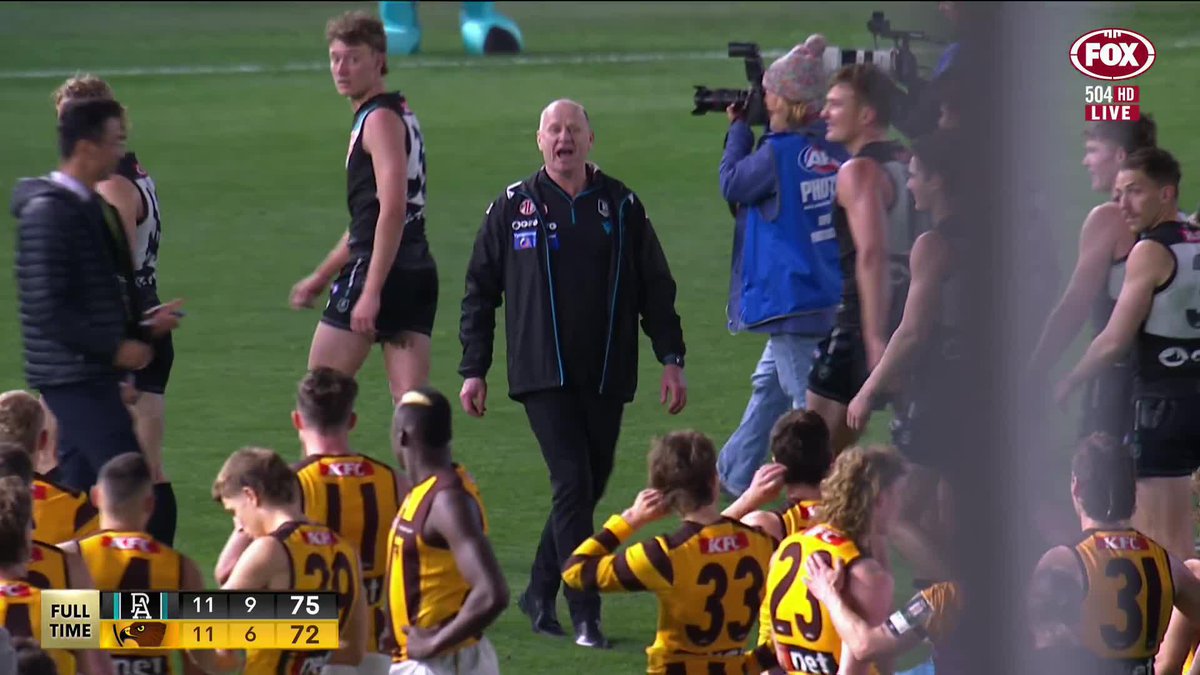 Ken Hinkley shared some words with the Hawks after his sides semi-final win. 📺 Watch #AFLPowerHawks on ch. 504 or stream on Kayo: ✍️ RECAP