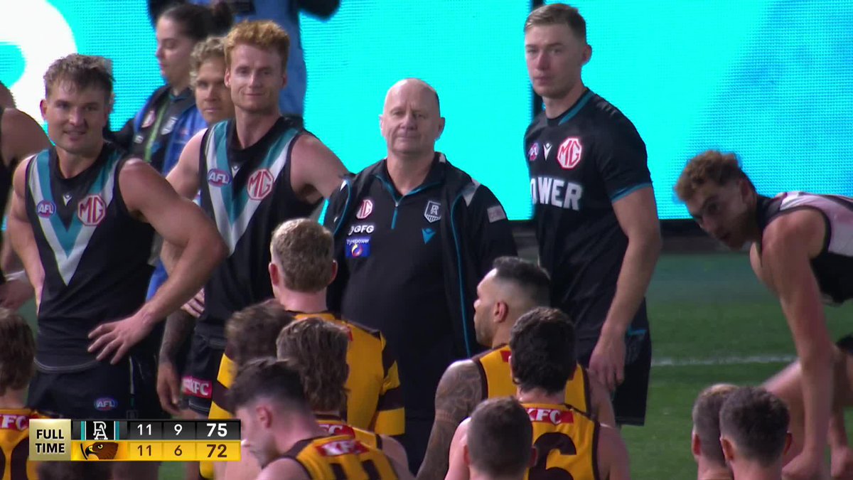 Ken Hinkley and James Sicily were involved in this exchange post-match. #AFLFinals #AFLPowerHawks