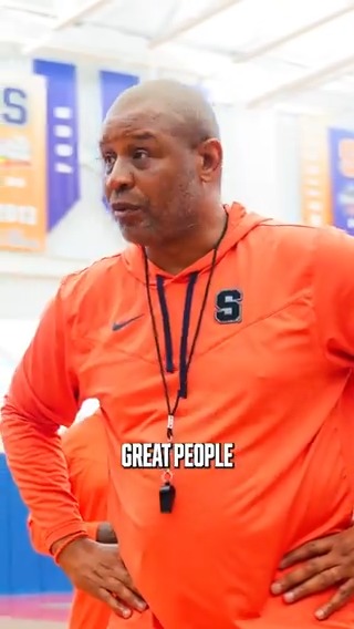 Passing the torch of the Orange Standard #CuseFamily 🍊