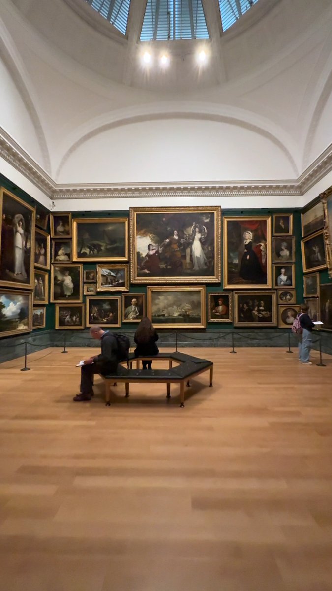 Ever wondered what art shows were like 250 years ago? 🖼 🕰 The first exhibition of contemporary art opened in London in 1760. Paintings were densely hung from floor to ceiling, and these crowded, noisy events attracted thousands of visitors who came for both the spectacle and the art. 🎨 In #TateBritain’s free display, ‘The Exhibition Age,’ artworks are hung high and low, just as they were back then. ✨