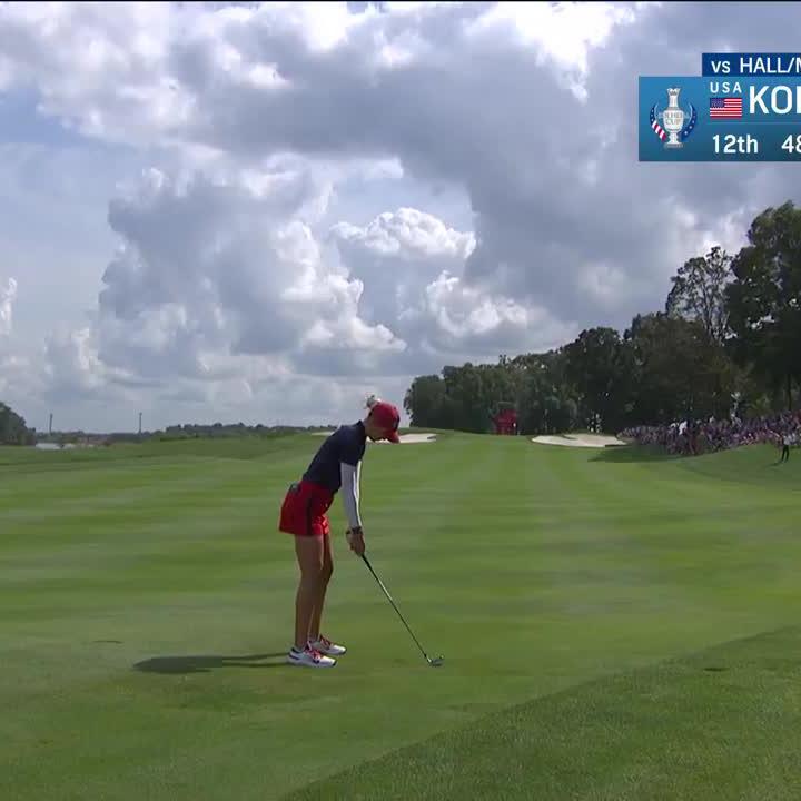 In case you didn't catch it, this is a par 5 and that's Nelly Korda's second shot 🤯