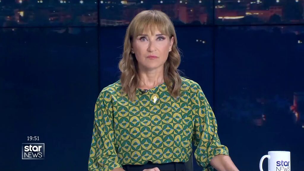 «Ο Στέφανος Κασσελάκης είναι Πρόεδρος του ΣΥΡΙΖΑ, η ψήφος για τη μομφή ήταν άκυρη», δήλωσε στο STAR ο νομικός του σύμβουλος Χαράλαμπος Πελέκης που εξήγησε πως έχει τις δυνατότητες να ακυρώσει τις αποφάσεις της Κεντρικής Επιτροπής αλλά και της Πολιτικής Γραμματείας: «Ο Στέφανος Κασσελάκης δεν προσφεύγει στη Δικαιοσύνη, προς το παρόν. Όμως, εάν τα πράγματα ξεφύγουν, είμαι σίγουρος πως θα πράξει τα δέοντα, προκειμένου να διασφαλίσει την ακεραιότητα και τη λειτουργία του κόμματος...» 🔥«Για το θέμα της πρότασης άρσης της εμπιστοσύνης στο πρόσωπο του Στέφανου Κασσελάκη, είχαμε μία μυστική ψηφοφορία, η οποία κατέληξε να είναι φανερή. Αυτό το γεγονός καθιστά άκυρο το συγκεκριμένο ψήφισμα.» 🔥«Επιπλέον, το χθεσινό ψήφισμα στην Πολιτική Γραμματεία είναι επίσης άκυρο. Δεν προβλέπεται, βάσει καταστατικού, τέτοια εξουσία σε αυτό το όργανο του κόμματος...»