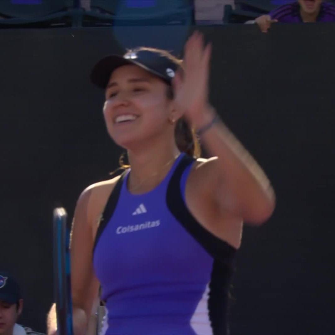 Good vibes only 😎 Camila Osorio showed up and showed out in Guadalajara today! Securing her spot in the semifinals. #GDLOpenAKRONxSantander