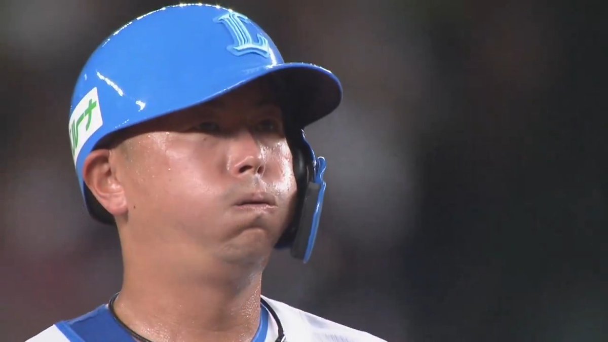 ベンチ・スタンドでナインが見守る中 埼玉西武 #岡田雅利 選手が第一打席で2ベースヒットを放つ✨ ノーカットでお届けします! #ありがとう岡ちゃん #seibulions 👇ライブ配信はこちら!