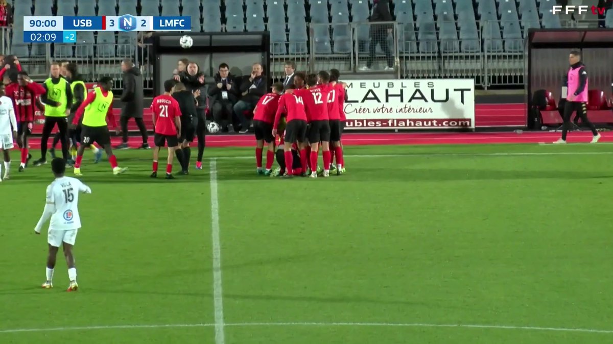 Imaginez : vous jouez contre votre ancien club qui ne vous a jamais donné votre chance. On se dirige vers un 2-2, et à la dernière seconde, vous marquez le but du triplé du milieu de terrain ? C’est ce qui est arrivé à Thibault Rambaud contre Le Mans.