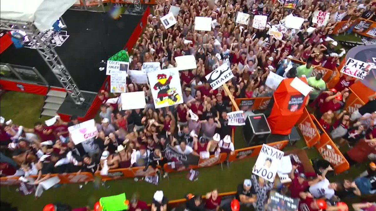 THIS CROWD IN SOUTH CAROLINA 🤩