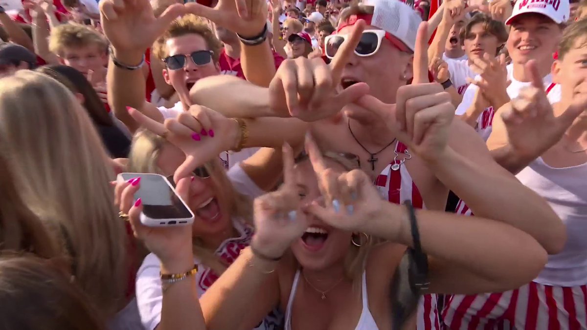WISCONSIN IS LOUD, LET'S DO THIS!!!! 🗣️🔥 Wisconsin Football