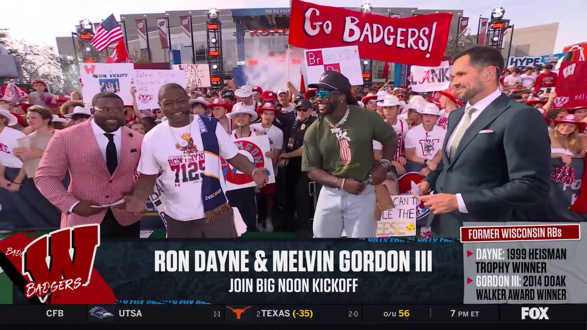 Ron Dayne &amp; F L ⚡️ S H are in the house for Big Noon Kickoff 🎉🦡 Wisconsin Football