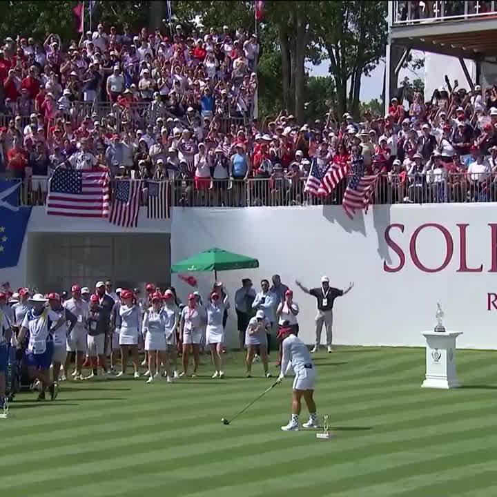 Now thaaaaat’s what a Solheim Cup first tee should look like.