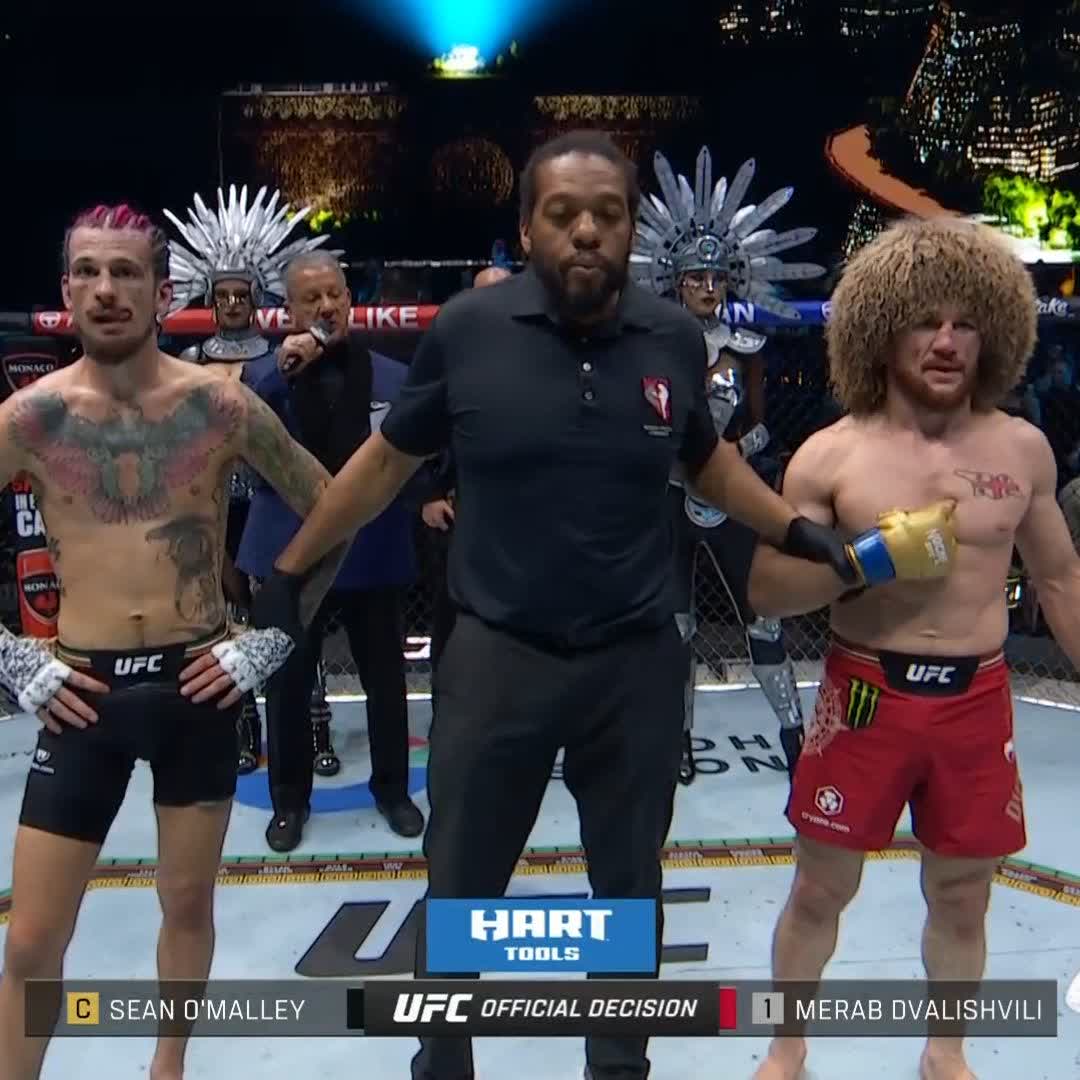 49-46, 48-47, 48-47 🇬🇪 Merab “The Machine” Dvalishvili is your NEW bantamweight champion! #NocheUFC موسم الرياض | Riyadh Season