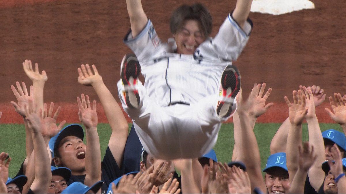 #金子侑司 選手の背番号「7」と同じ7回の胴上げ！ 最後まで華麗な、金子選手らしい1日となりました！ ▼セレモニー全容あらためてご覧ください！ #seibulions #ありがとうねこさん