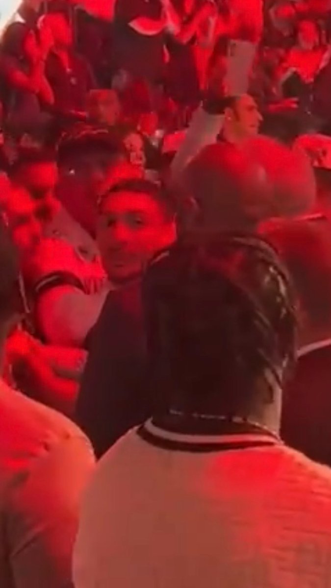 ‼️ Terence Crawford and Teofimo Lopez in a heated exchange at the UFC event at the Sphere last night…