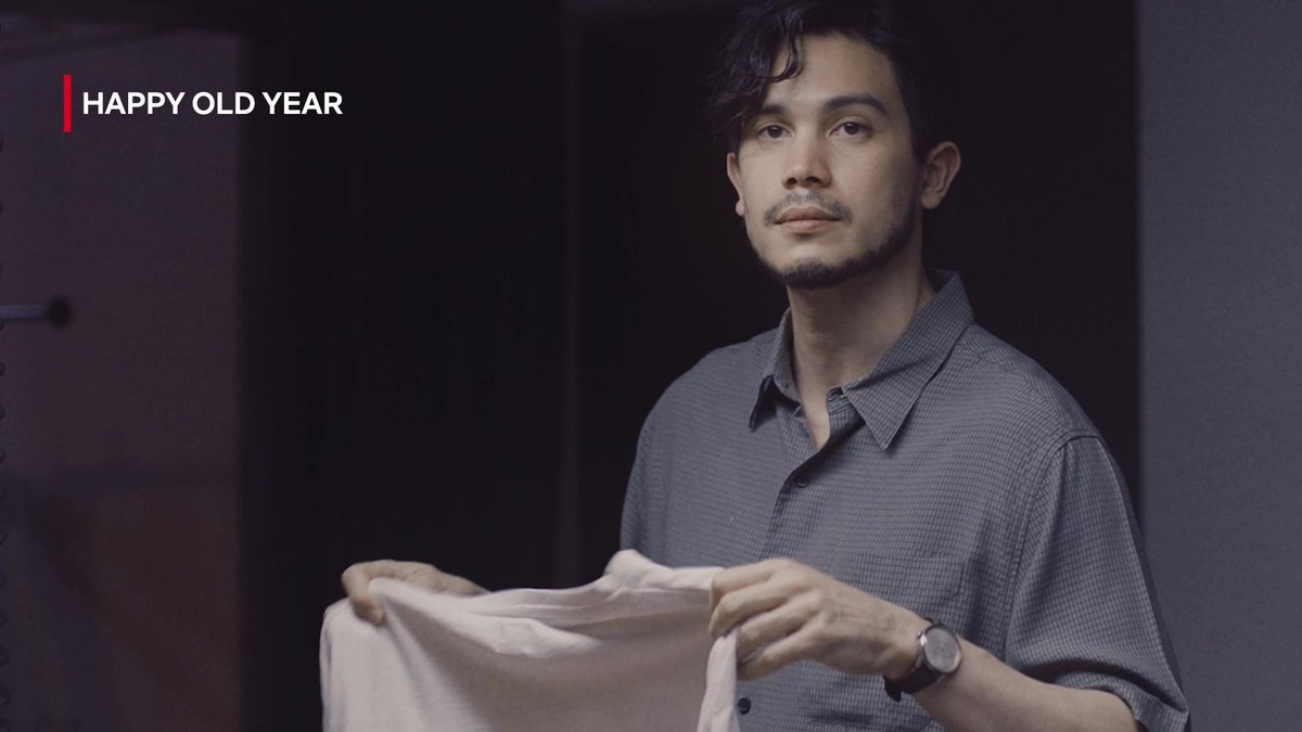 "Aku hanya ingin minta maaf karena peduli kepadamu." "Berarti jangan minta maaf. Hiduplah dengan rasa bersalah." Ini masih jadi salah satu adegan paling heartbreaking dalam film yang pernah kutonton ๐ญ๐ญ๐ญ