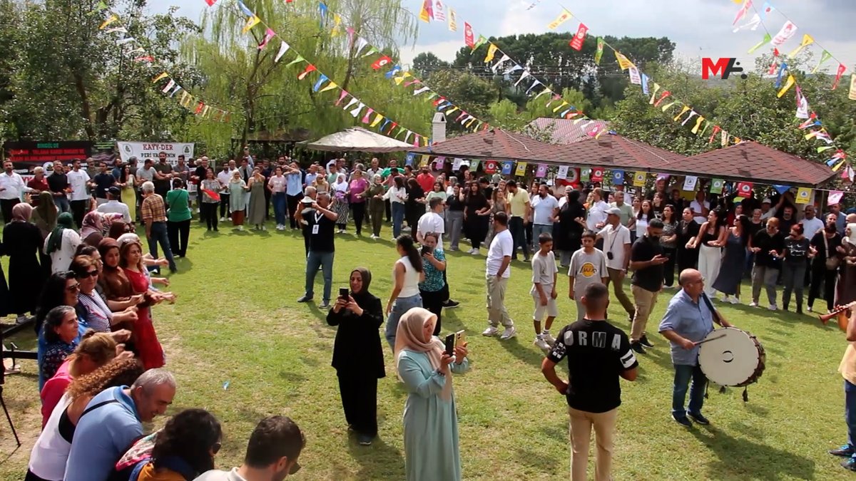 İstanbul’da 7’nci Kürt Böreği Festivali düzenlendi. Kültürel asimilasyona tepki gösterildi.