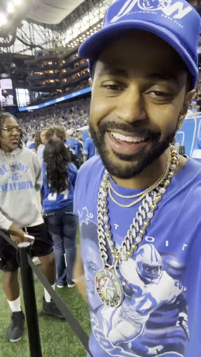 Sean Don here for his Detroit Lions 🔥 Sean Don 📺: #TBvsDET on FOX 📱: