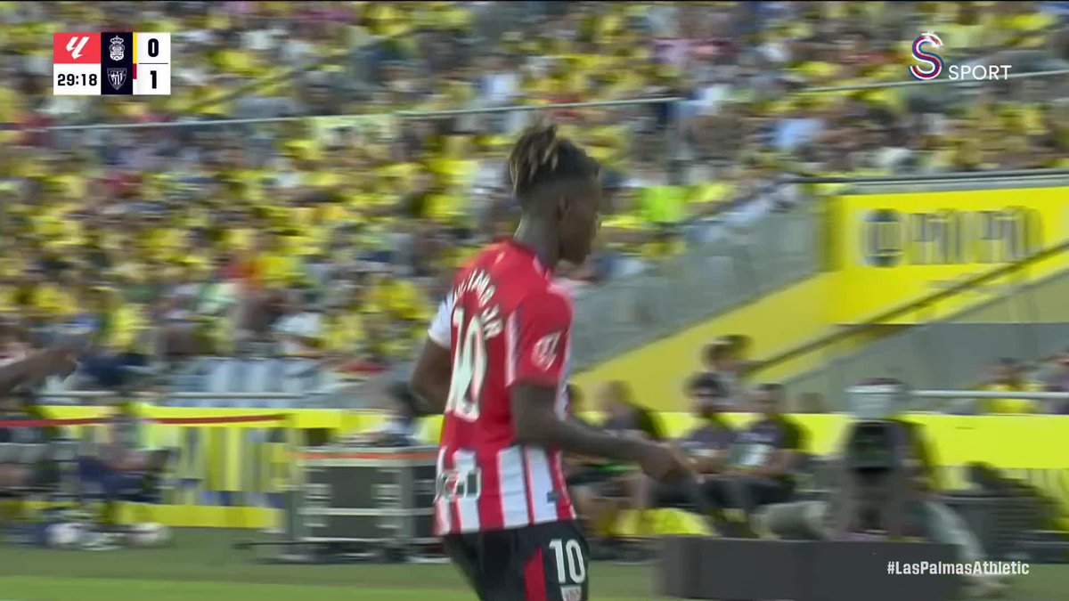 Nico Williams sahnede! #LALIGA
