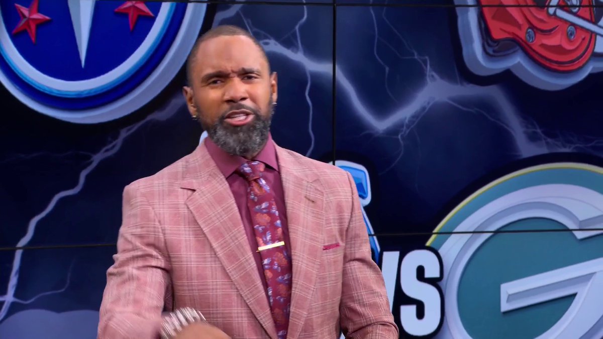This pep talk from Charles Woodson for the Packers this AM seems to be working 😅