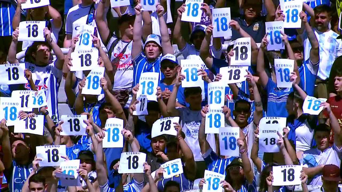 Hermoso tributo de la hinchada de Godoy Cruz a Morro García, quien ayer hubiera cumplido 34 años.