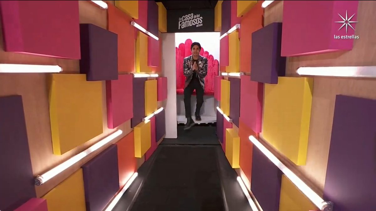 Sian, viene cosas mejores. Eres talentoso, guapo, trabajador, simpático, inteligente, respetuoso y más. No dejes que el hate te afecte. ¡Recuerda que los haters son fans confundidos! #LaCasaDeLosFamososMx #lcdlfmx2 #LaCasaDeLosFamososMx2 #lcdlfmx