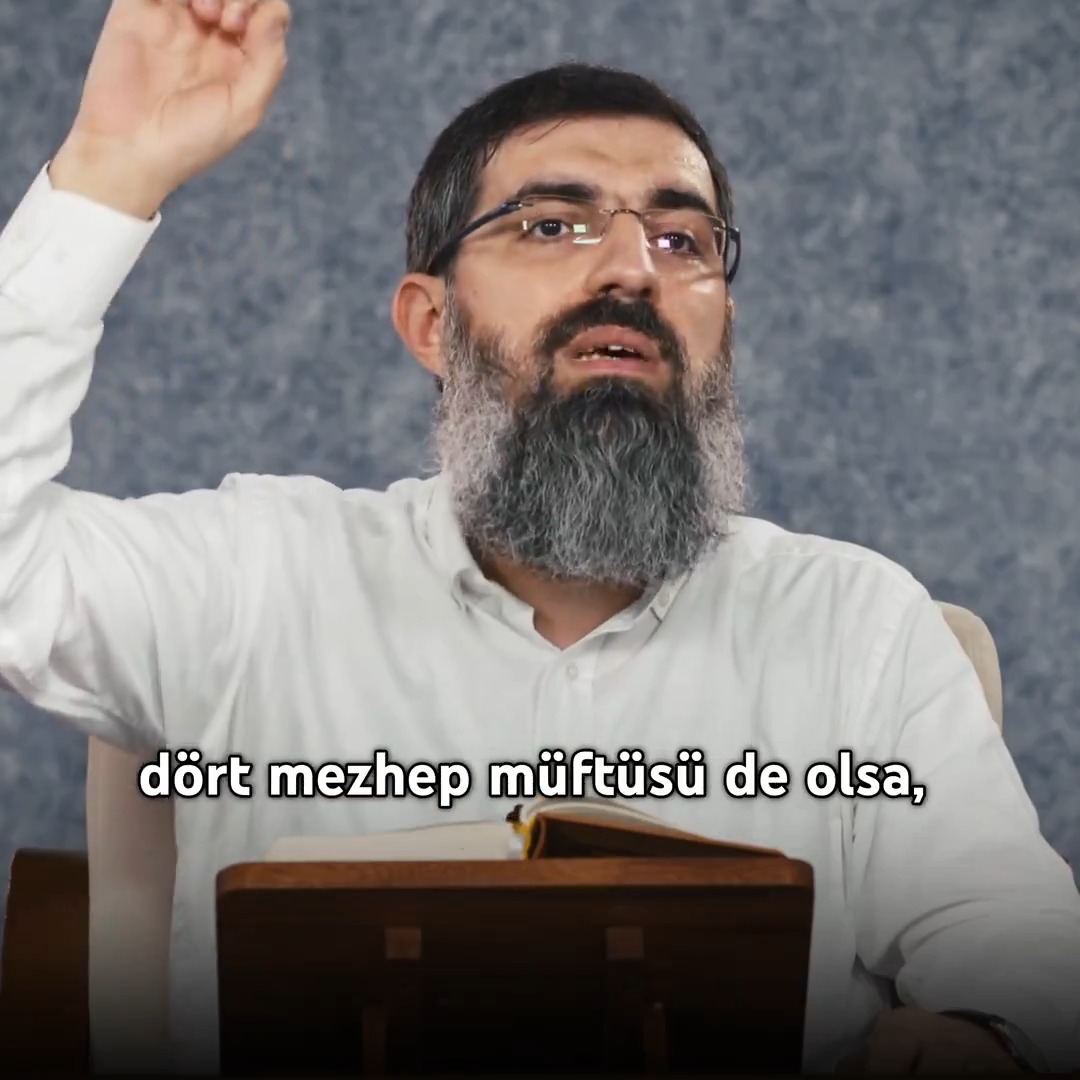 "Dört mezhebin müftüsü de olsa, kendisine allame ünvanı da verilmiş olsa, tevhide şahitlik yapmayan insanın Allah katında bir değeri olmadığı için biz de böyle insanlara değer vermeyeceğiz!"