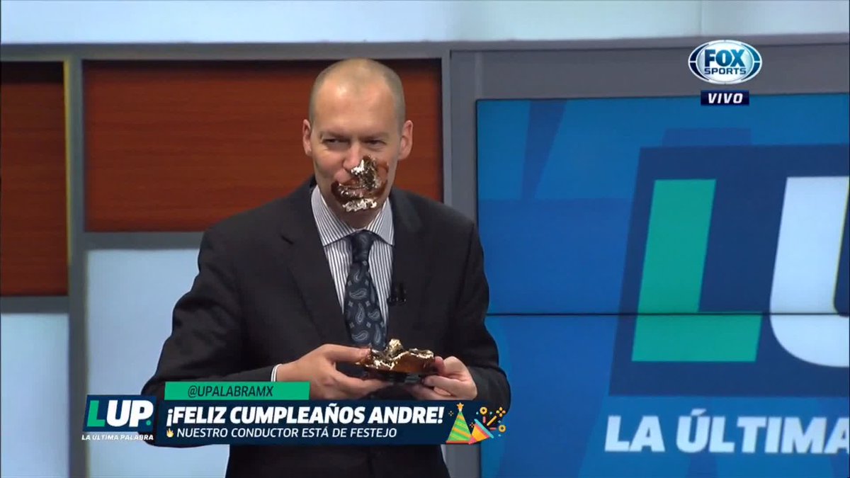 Se murió André Marín, me encantaba ver La Última Palabra porque siempre se peleaba con Daniel Brailovsky y era el mejor programa de debate cuando estaban juntos❤️🩹 Descansa en paz, André Marín🕊️
