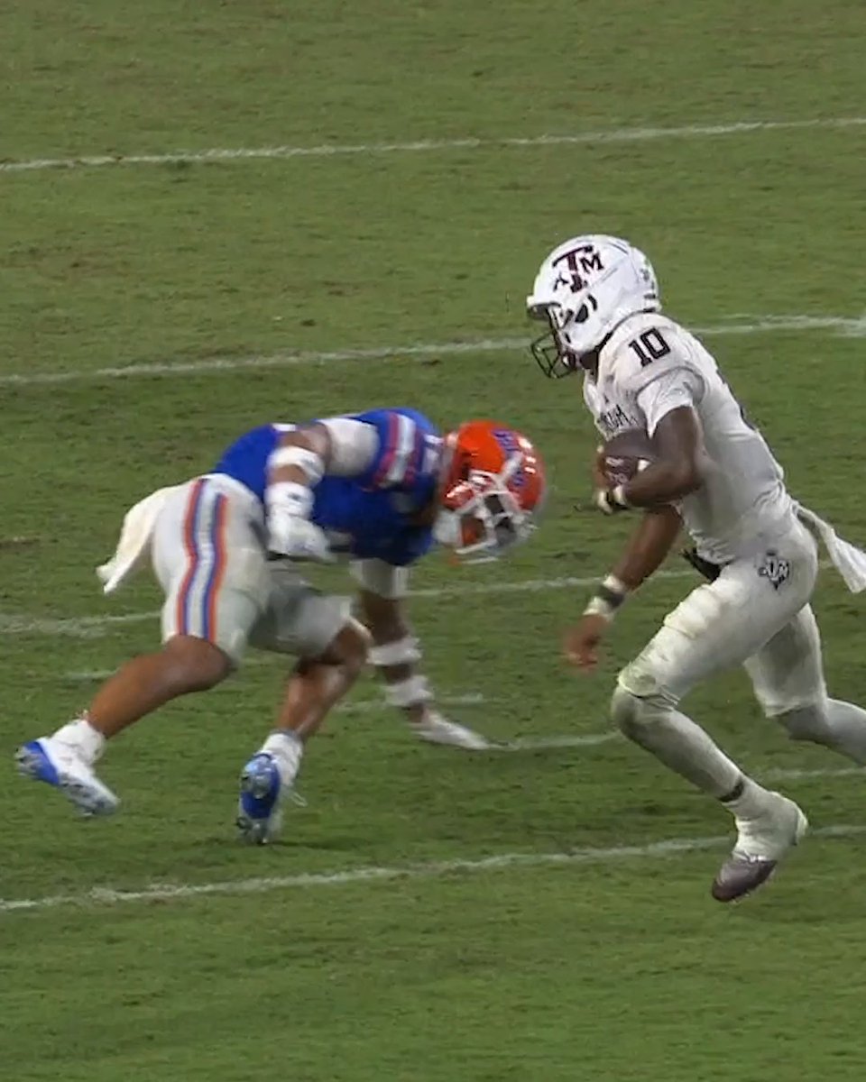 Still thinking about this Marcel Reed juke 😳 Texas A&M Football