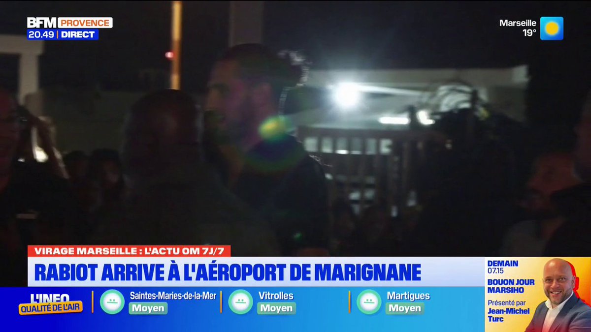 Rabiot reprend le « Aux Armes » avec les supporters ! 😍😍😍