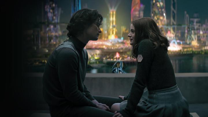 👏este👏pedazo👏de cast👏 Joey King y Chase Stokes se han metido de lleno en el papel para 'Los feos', ya disponible. #GeekedWeek