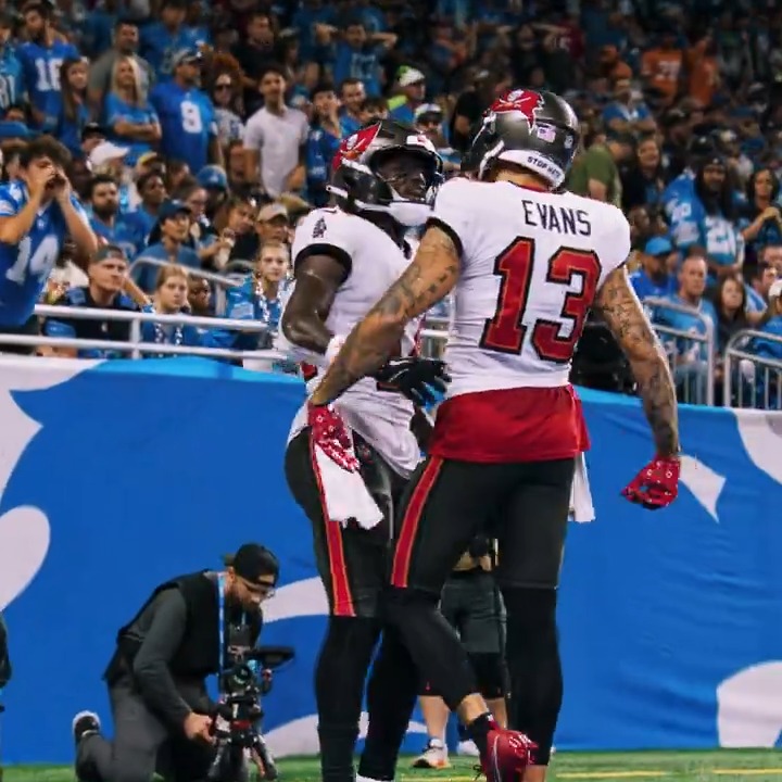 .Chris Godwin has amassed 21 career 100-yard receiving games in the regular season, the second-most by a Tampa Bay player, trailing only M1K3 (36). 😮💨 🔜 #DENvsTB 1 p.m. Sunday on FOX