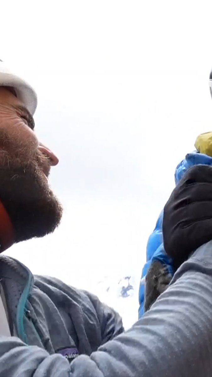 Coming up to the anchor after giving your partner the lead on a super spicy, pretty chossy crux pitch... And an impeccable lead it was, Pete Whittaker! Who else wants Sean Villanueva O'Driscoll to narrate their daily affirmations? ✋ Video: Julia Cassou