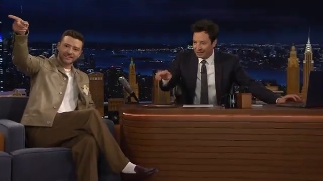 Jimmy teases his and Justin Timberlake's new song "You'll Be There" off his holiday album! 🎄 #FallonTonight