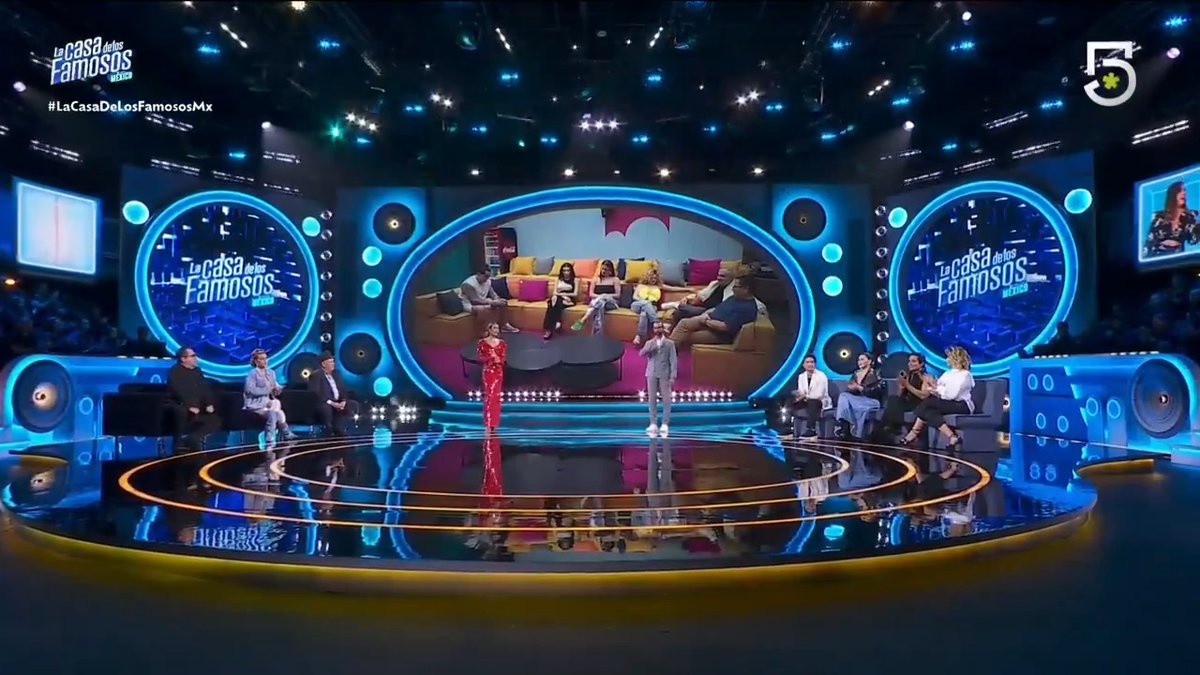 ¡Hoy oficialmente comenzamos el camino rumbo a la GRAN FINAL, y conoceremos al primer finalista de este juego! 😱🤩 #LaCasaDeLosFamososMx, de lunes a viernes 10:00 p.m. por #El5, domingos, 8:30 p.m. por #LasEstrellas y 24/7 por #VIX 📺📱