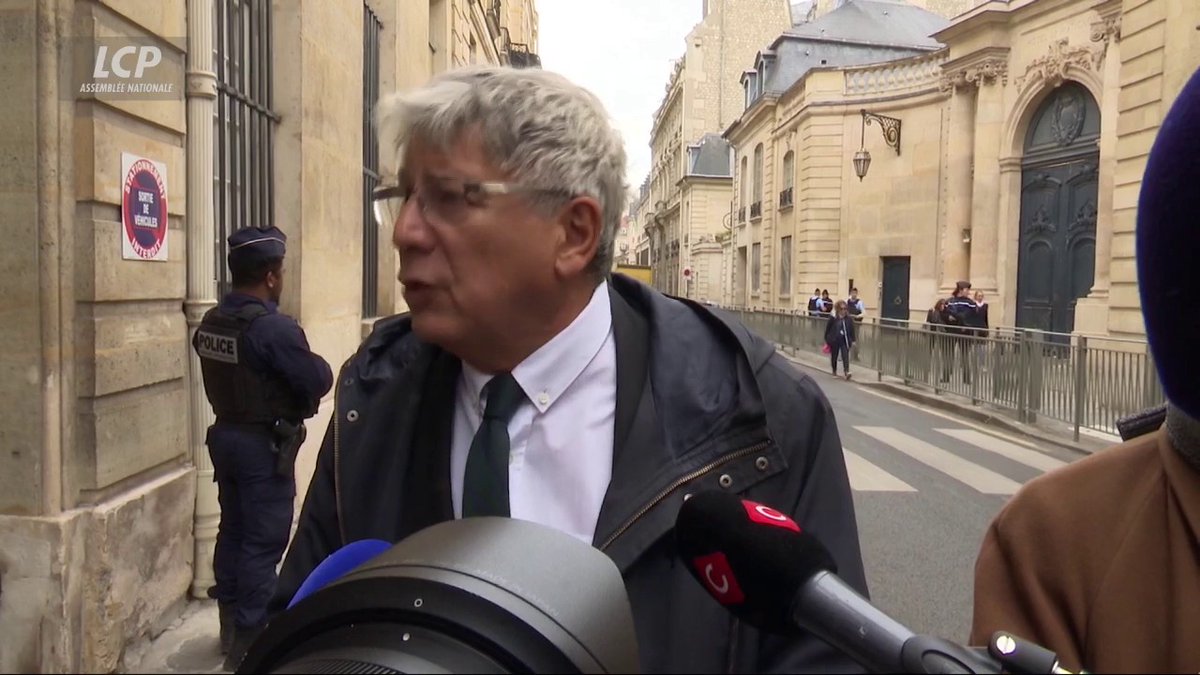 Budget : Après Matignon, Eric Coquerel ira "demain" à Bercy pour tenter d'obtenir les lettres-plafonds. "Cette situation devient absolument insupportable, intenable", commente le président de la commission des finances. #DirectAN