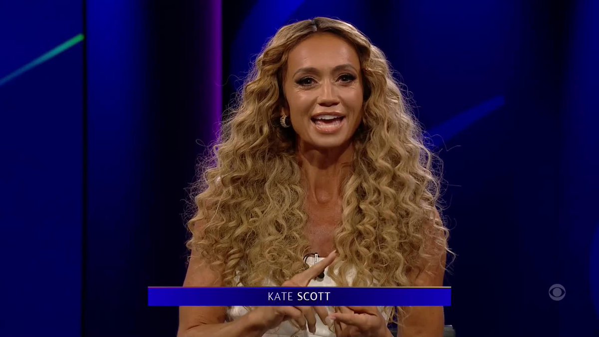 Allow her to REINTRODUCE HERSELF! 💍 Congratulations to our very own @kate_abdo on her wedding 👰