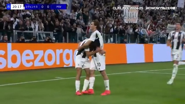 鳥肌が止まらない。 ユベントスの新『10番』が魅せたアレを彷彿とさせるユベントス #UCL 最年少ゴール⚪️⚫️