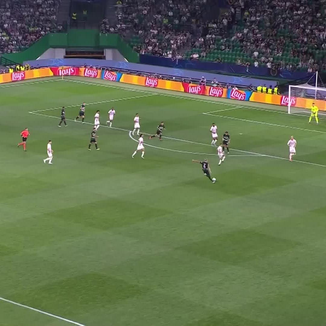 Achtung Anschnallen! Es scheppert! #UCL #DAZNmoment