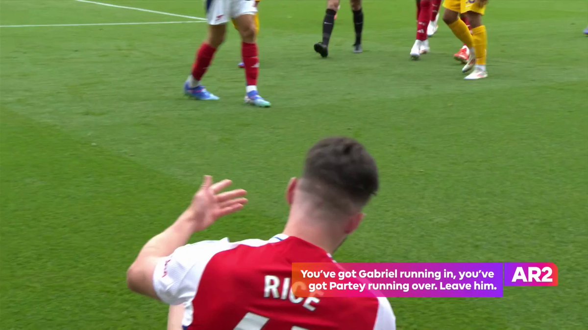 PGMOL's Chief Refereeing Officer Howard Webb analyses Declan Rice's second yellow card against Brighton 🗣🟡