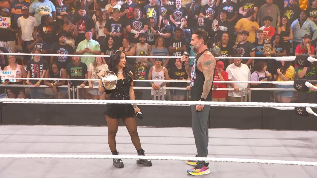 .player/coach gave his props to roxanne, but also gave her a big warning... 👀 #WWENXT