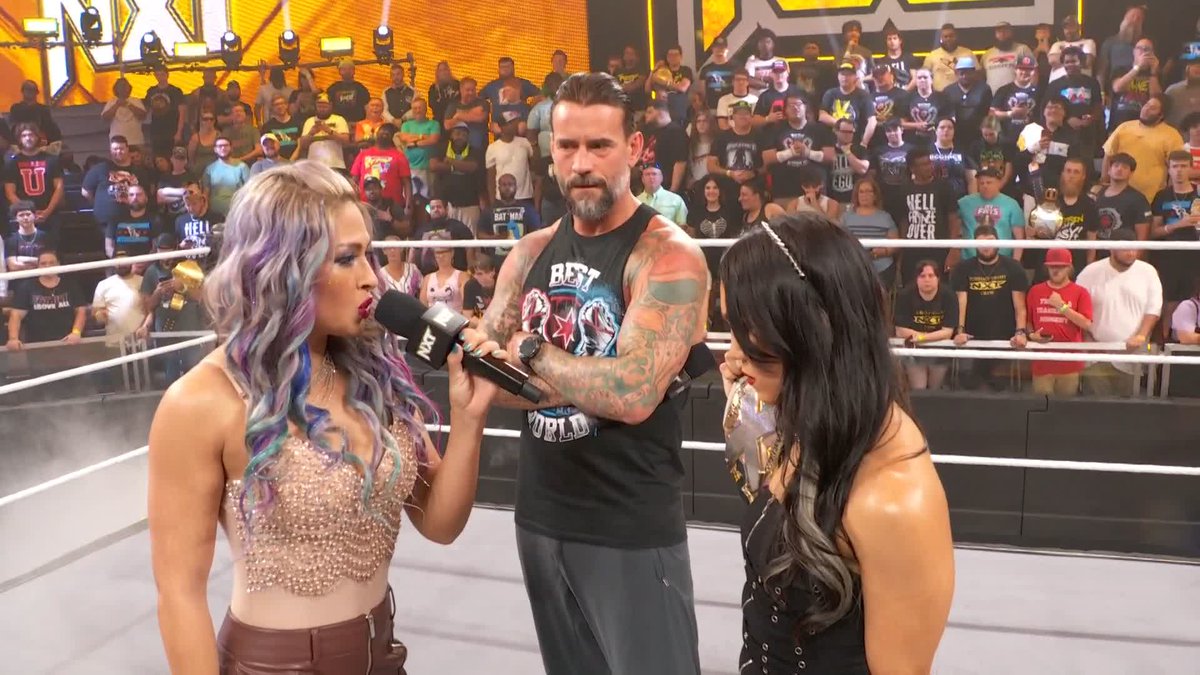 "The countdown is on. You have two weeks left." Giulia just sent another message to roxanne, and the champ would have lost it if it wasn't for player/coach! 👀 #WWENXT