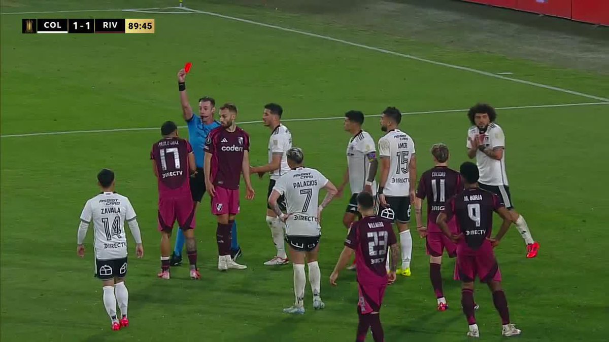 Falta que era ROJA DIRECTA para Borja, penales no cobrados a Colo Colo, expulsion mala a Falcon (fue literalmente a marcar un corner) River demuestra y demuestra que es el club MAS CORRUPTO DE LA HISTORIA DE ARGENTINA. Ni con todos estos robos pudo ganar