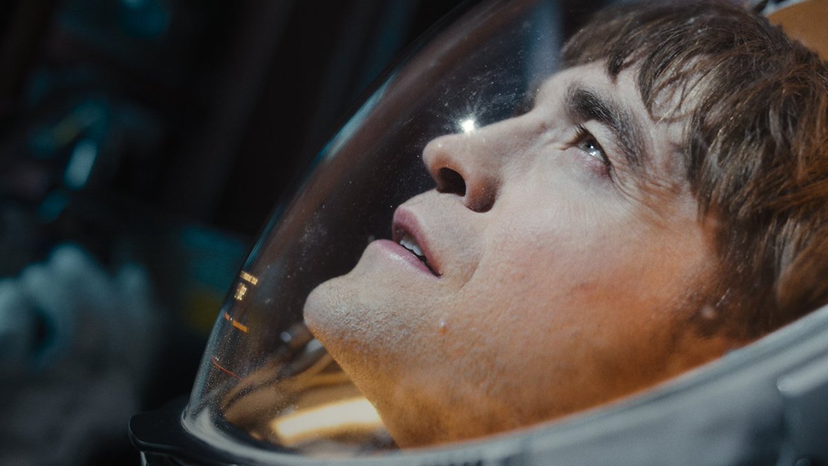 『パラサイト 半地下の家族』 ポン・ジュノ監督 最新作  ̄ ̄ ̄ ̄ ̄ ̄ ̄ ̄ ̄ ̄ ̄ ̄ ̄ 映画『Mickey 17 (原題)』 🌖 最新予告 解禁 🌔 主演 ロバート・パティンソン (『TENET テネット』) 2️⃣0️⃣2️⃣5️⃣年日本公開 #Mickey17