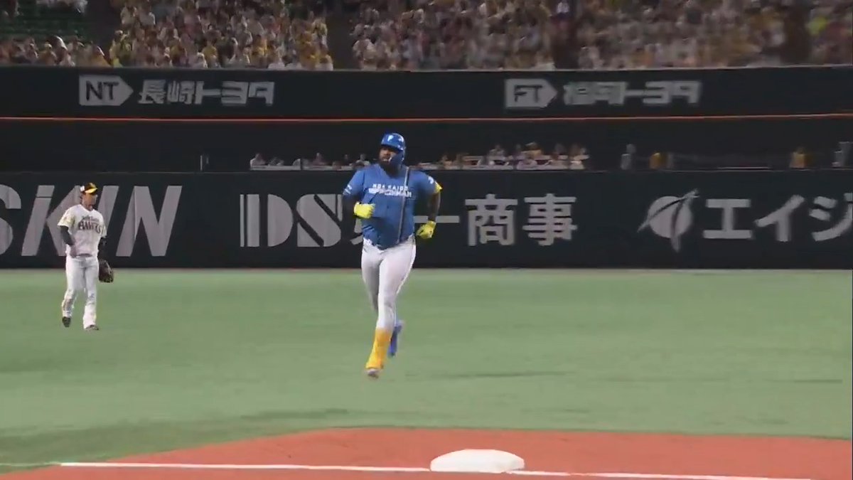 今季第2⃣1⃣号🌈確信のソロホームラン! #レイエス #lovefighters 打つ!投げる!食べる!エスコンに野球アミューズメントエリア爆誕⚾