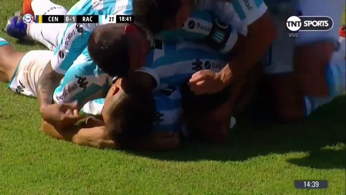 - endrick a quien admirabas de chico? + a bobby charlton y a Brian Mansilla
