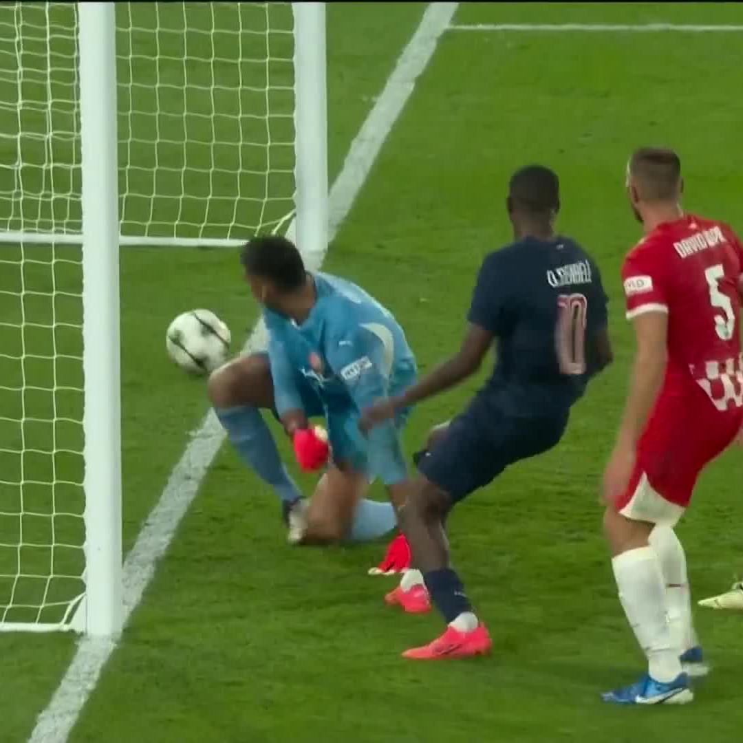 Gazzaniga has had a nightmare 😫 #UCL