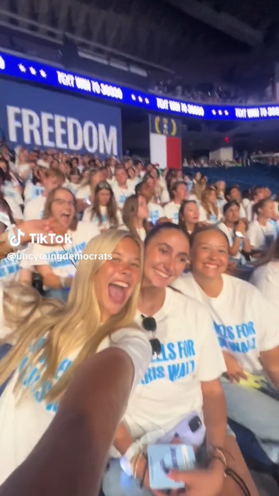 ✨North Carolina ✨ showed out last week! 💙 📹: UNC Young Democrats
