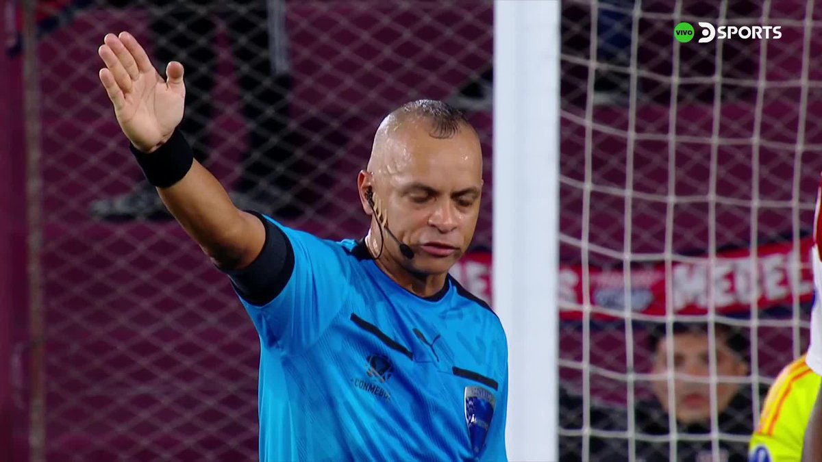 ¿Opiniones del gol que le anularon a Lanús? ⁉️ El árbitro cobró falta en ataque de Bou.